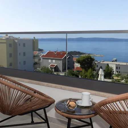 Sunny Lux 1 In By Guide