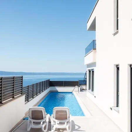 Villa Sunny Lux 1 In By Guide *