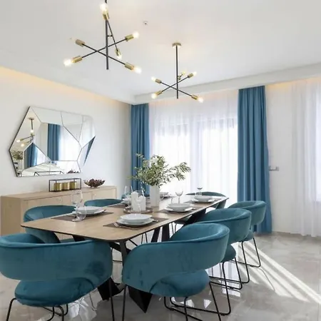 Sunny Lux 1 In By Guide Makarska