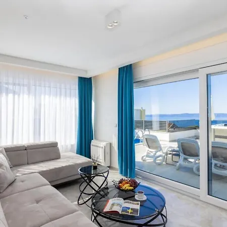 Sunny Lux 1 In By Guide