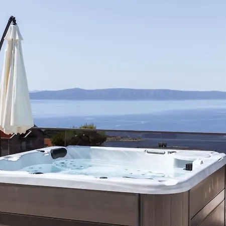 Sunny Lux 1 In By Guide Vila *