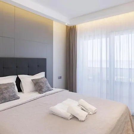 Villa Sunny Lux 1 In By Guide Makarska