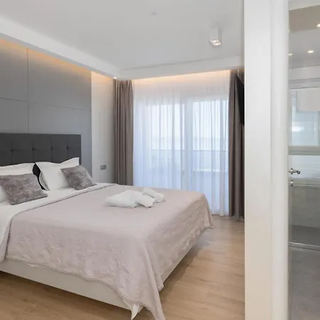 Sunny Lux 1 In By Guide *