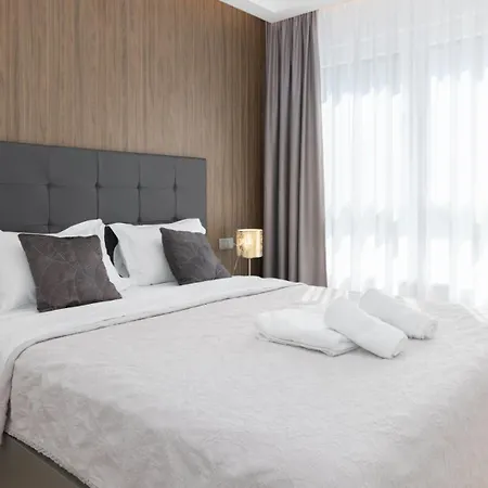 Vila Sunny Lux 1 In By Guide *