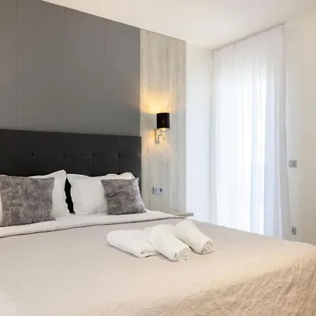 Sunny Lux 1 In By Guide *